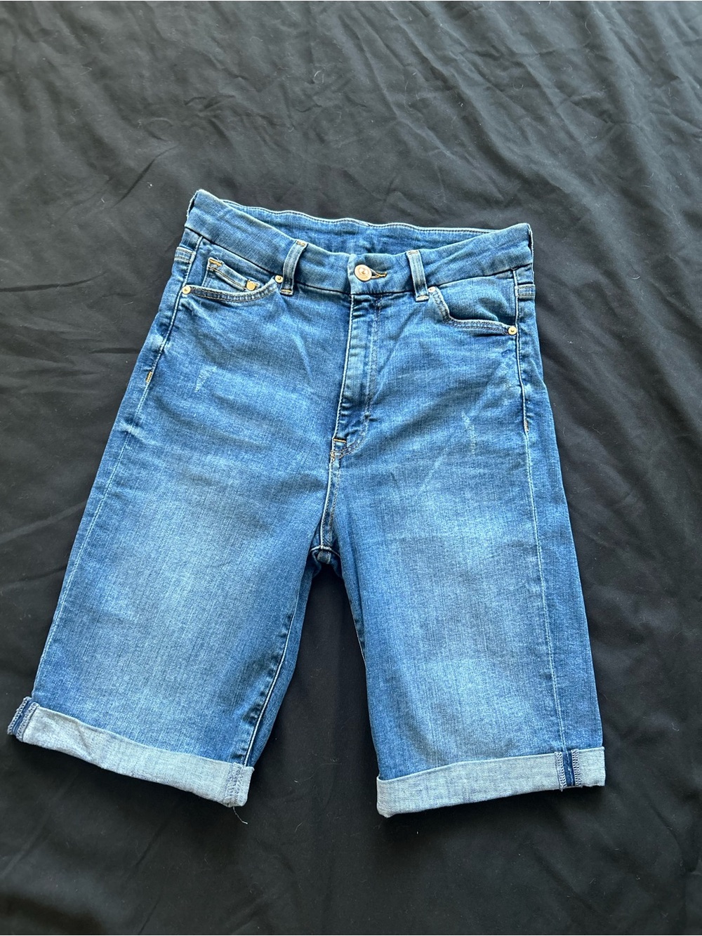 GAP Factory High Rise Cuffed Bermuda Denim Shorts Size 4